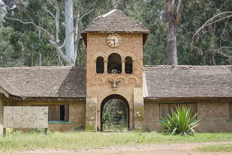 Shiwa Ng’andu Manor was built by Sir Stewart Gore-Browne, a British officer who first encountered the region while serving on the Anglo-Belgian Boundary Commission. (Image courtesy of Hannah Marshall).