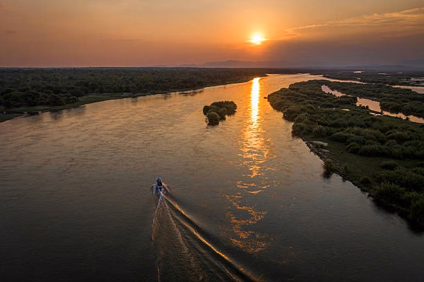 The Zambezi crossing remains one of the defining episodes in the history of Zwangendaba and the Ngoni, remembered for its association with a dramatic solar eclipse. (Image by Wiktoria West via iStock).