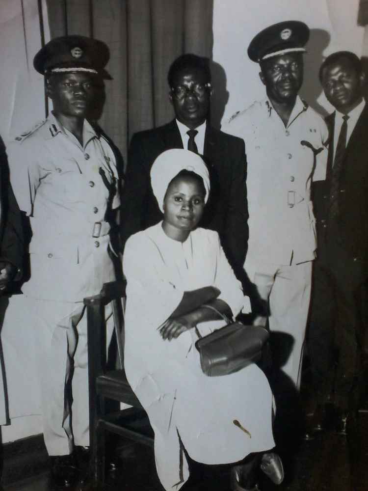 Chibesa Kankasa (front).