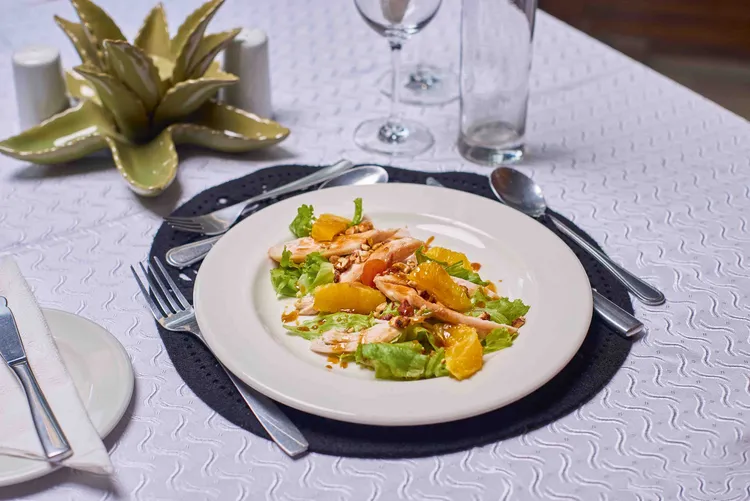 Smoked Chicken Salad at Le Elementos Boutique Hotel. (Image by Nkwazi/Justine Kunda).