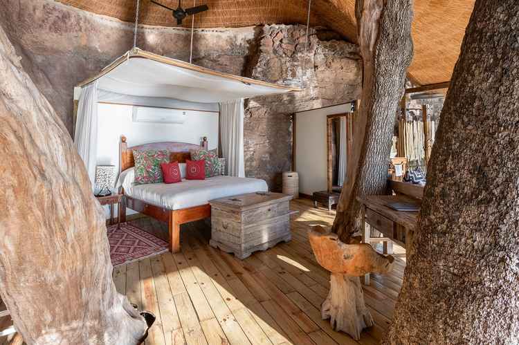 Tree House. (Image by Andrew Macdonald, courtesy of Green Safaris).