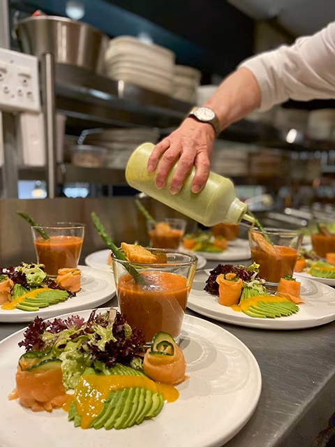 Their menu is built around comfort and freshness, with breakfasts piled high, crisp seasonal salads and homemade cakes that tend to vanish quickly once they hit the counter. (Image courtesy of Craft Bistro).