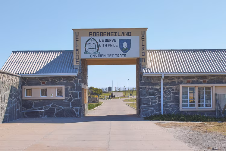 The Museum offers four daily tours, weather and demand permitting, at 09:00, 11:00, 13:00 and 15:00. Each tour takes 3.5 hours, including the return ferry trip. (Image courtesy of Robben Island Museum).