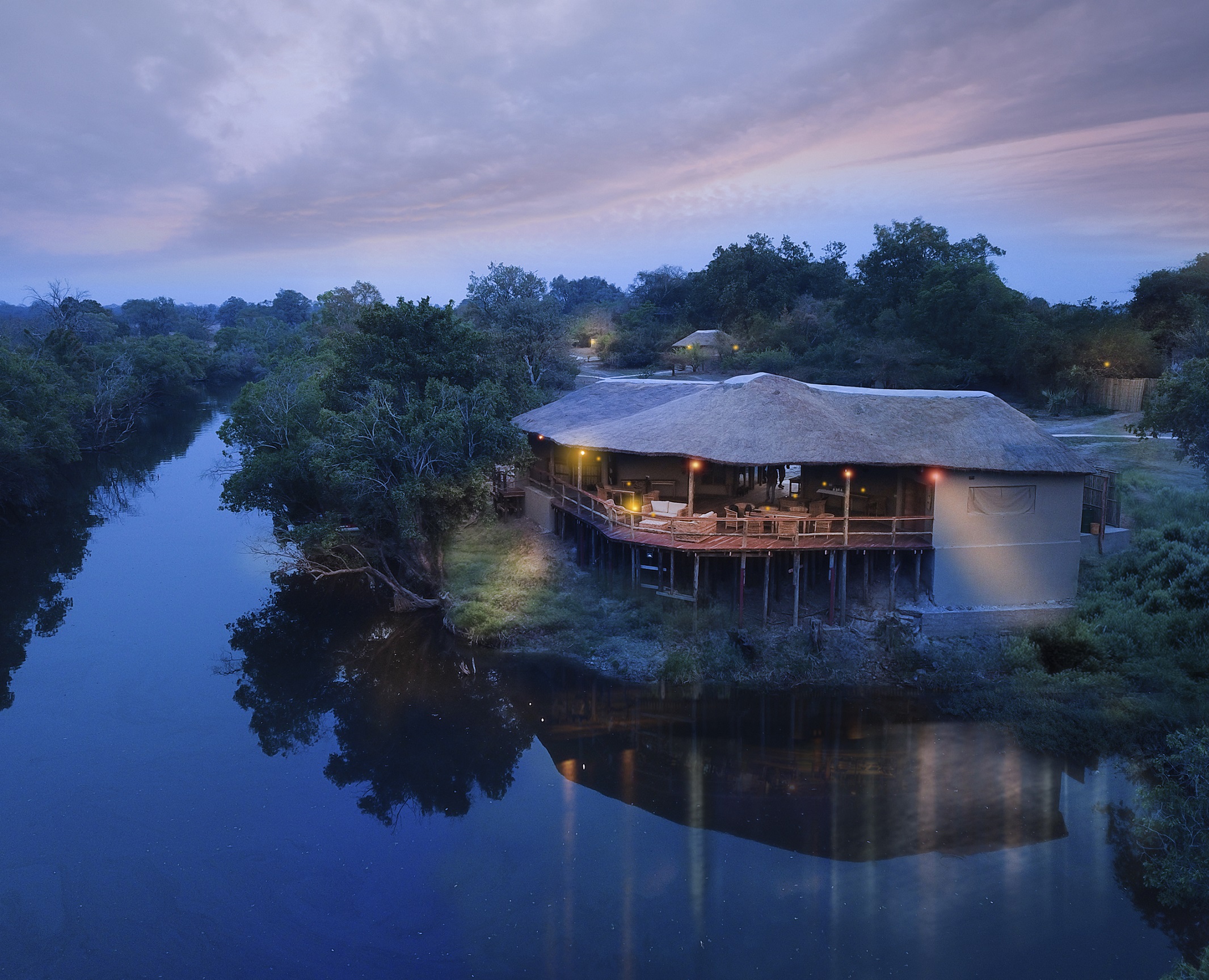 Mozhi Bush Camp <br><span class='subtitle-style' > Life is Better in the Wild</span>